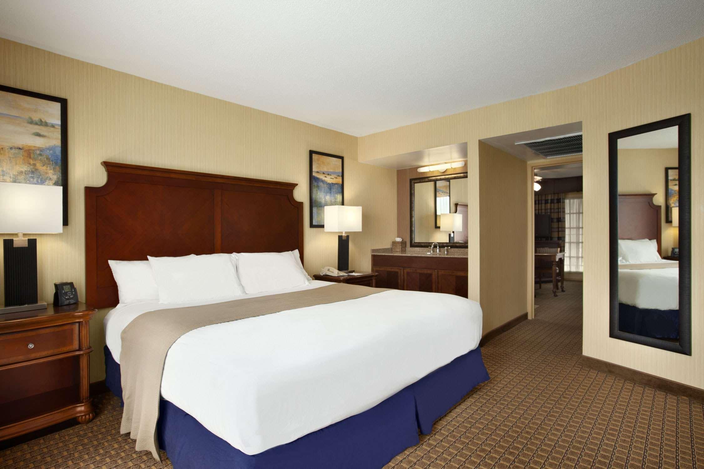 Embassy Suites By Hilton Bloomington/Minneapolis Εξωτερικό φωτογραφία